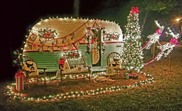 20 RV Christmas Decor ideas