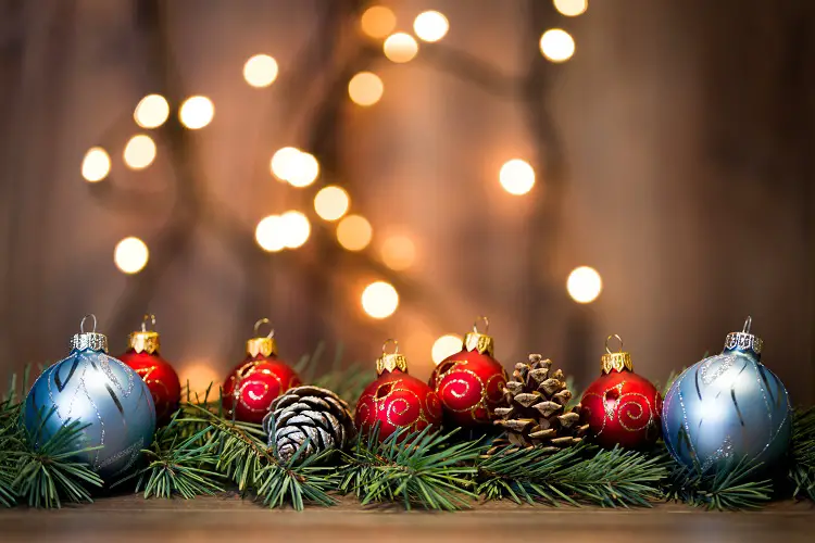 20 Christmas Decor Ideas for Your Camper - RV Living